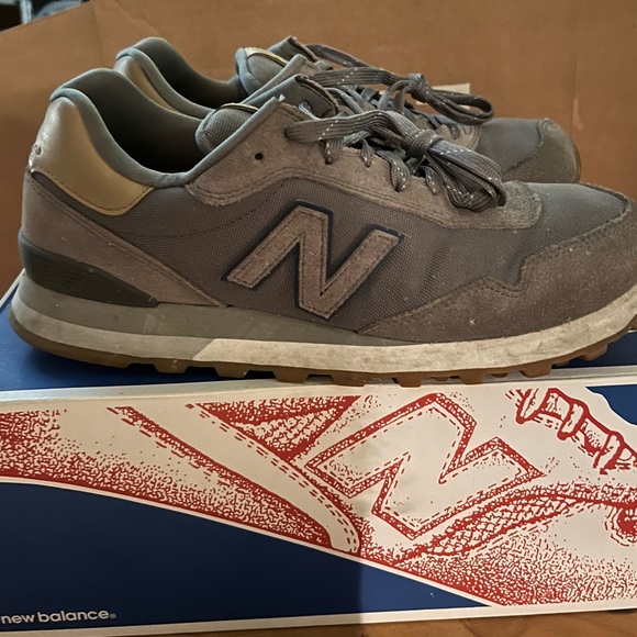 2 pairs New Balance used - Picture 11 of 16